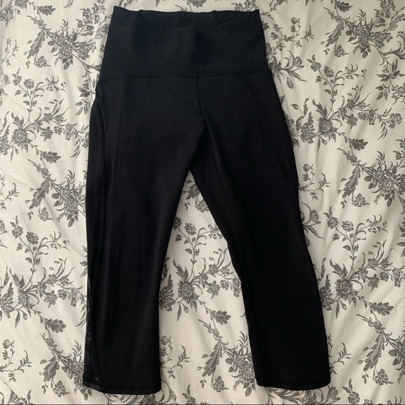 Black Lululemon Crop Leggings - Picture 1 of 4